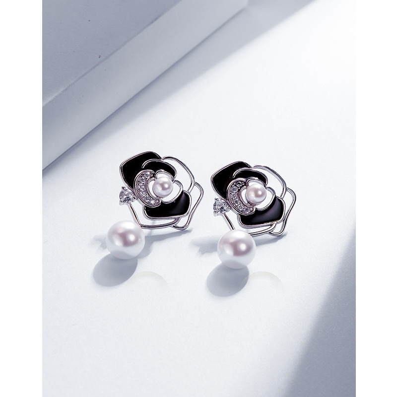 Pendientes de perlas de Camelia pendientes de plata de ley de las mujeres 2023 nueva luz de lujo pendientes de flores de alta calidad