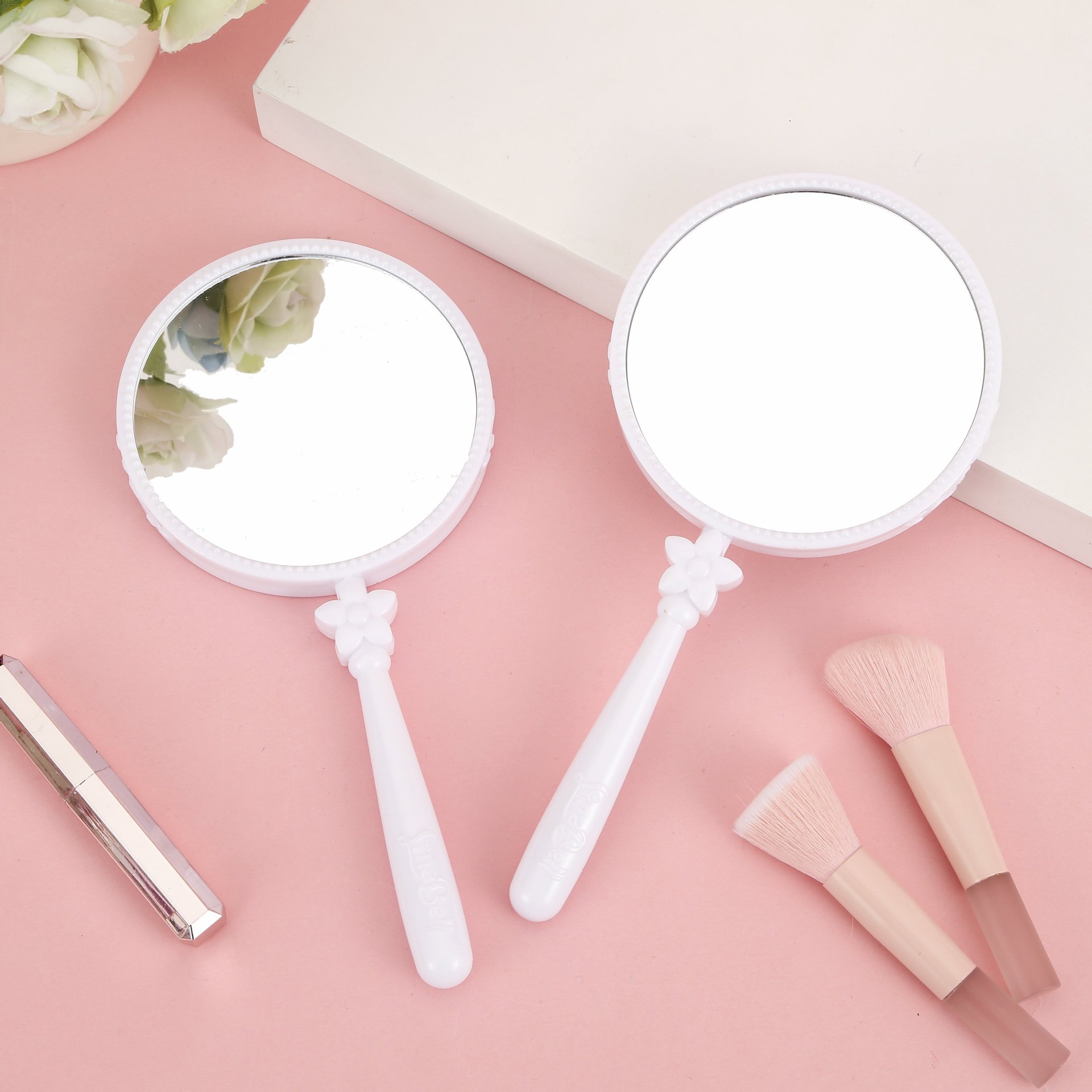 Flores dormitorio de alta definición portátil de plástico espejo de mano espejo de maquillaje espejo de maquillaje espejo de maquillaje al por mayor