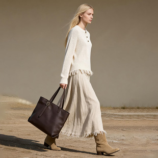 �������]��ܛ�^��ţƤŮ���������r�Іμ���๦�ܸ߶�Ů�������l