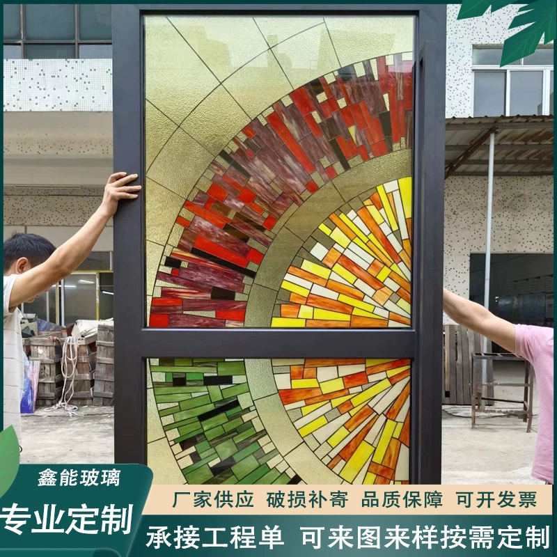 Трансграничные производители изготавливают на заказ филиппинские цветные витражи для потолков церквей, витражи для церковных окон и куполов.