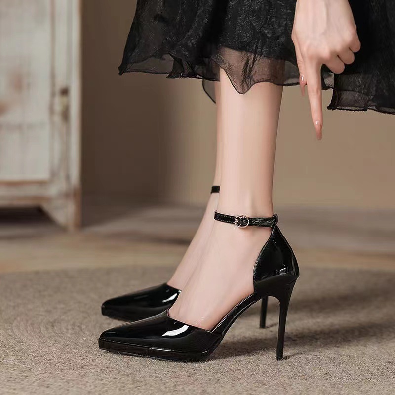 Black hollow [leather 8cm]