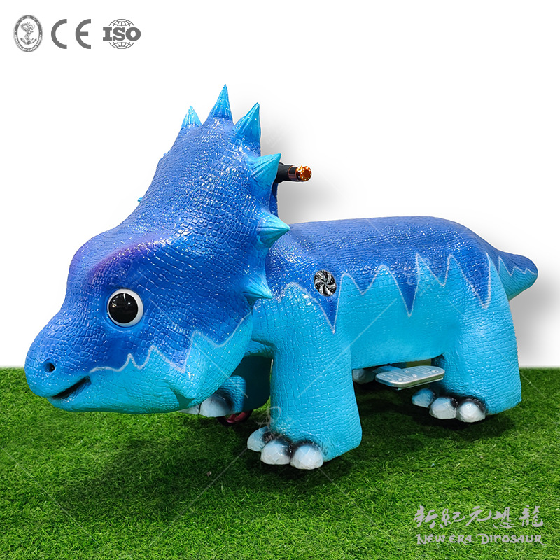 Simulación de silicona de piel suave dragón volador dinosaurio coche de atracciones en línea famoso padre-hijo centro comercial plaza fábrica de equipos de recreo fuente