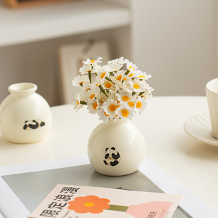 Ins Style Panda Flower Arrangement Ceramic Creative Dried Flower Vase Decoration Living Room Flower Arrangement Ornaments Custom Logo