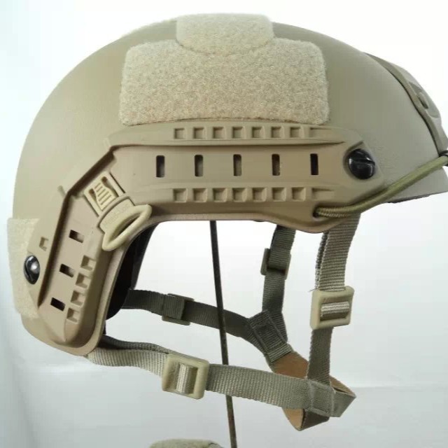 Directo de fábrica casco de agujero cuadrado RÁPIDO MH ajustable casco táctico ventiladores militares Equipo de acción de respuesta rápida