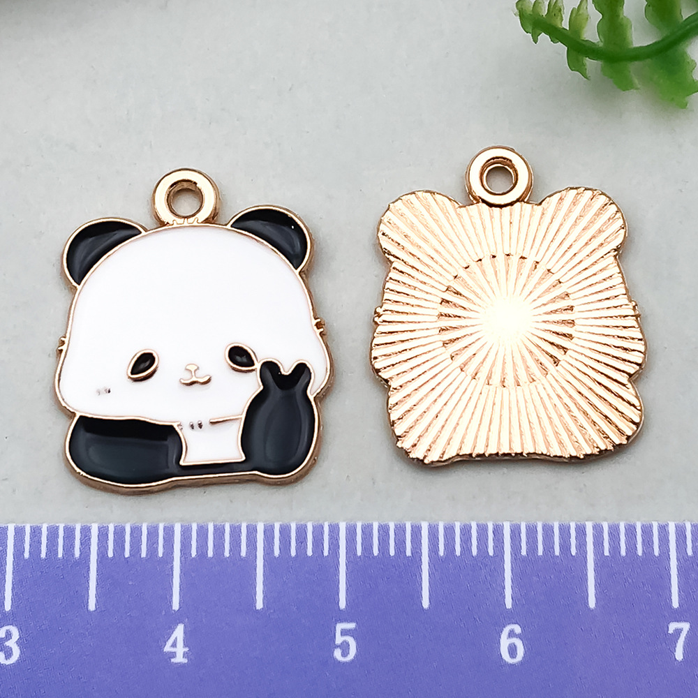 DIY dibujos animados panda bambú goteando aceite de aleación pendientes llavero animal colgante accesorios de joyería decoración de estilo chino