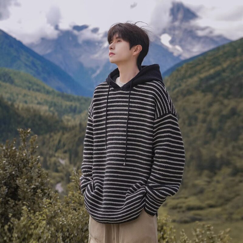 Autumn 2024 High-end Super Good-looking Hooded Sweater Men's Striped Knitted Pullover Top Loose Lazy Style Jacket