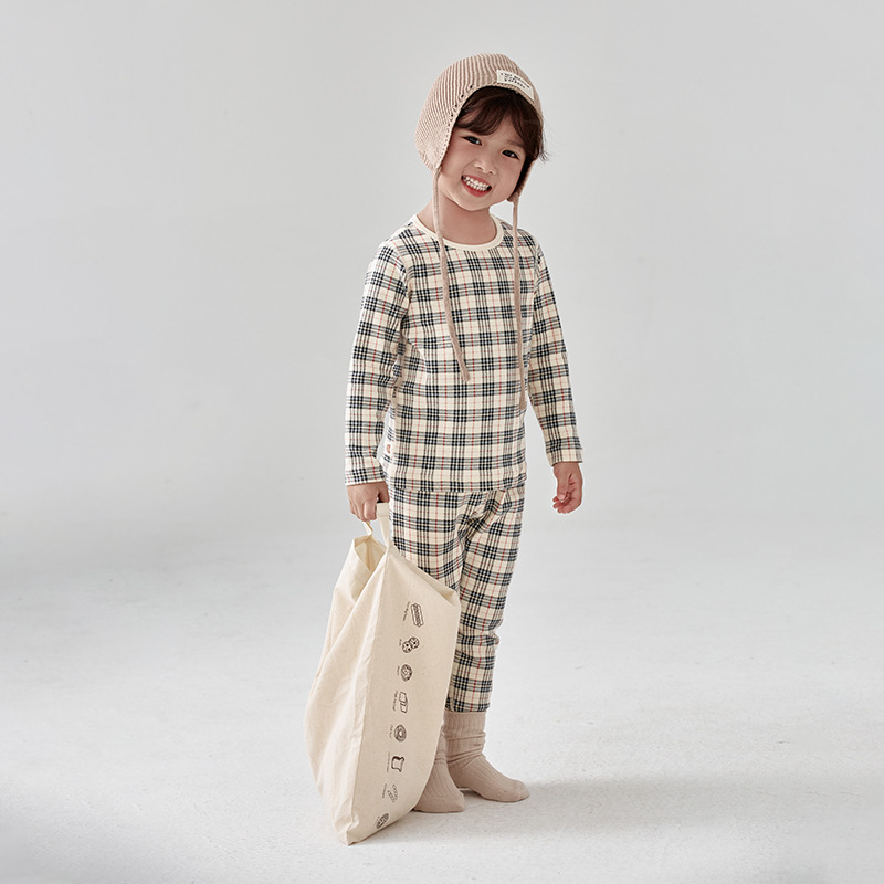 J023 클래식 격자 무늬