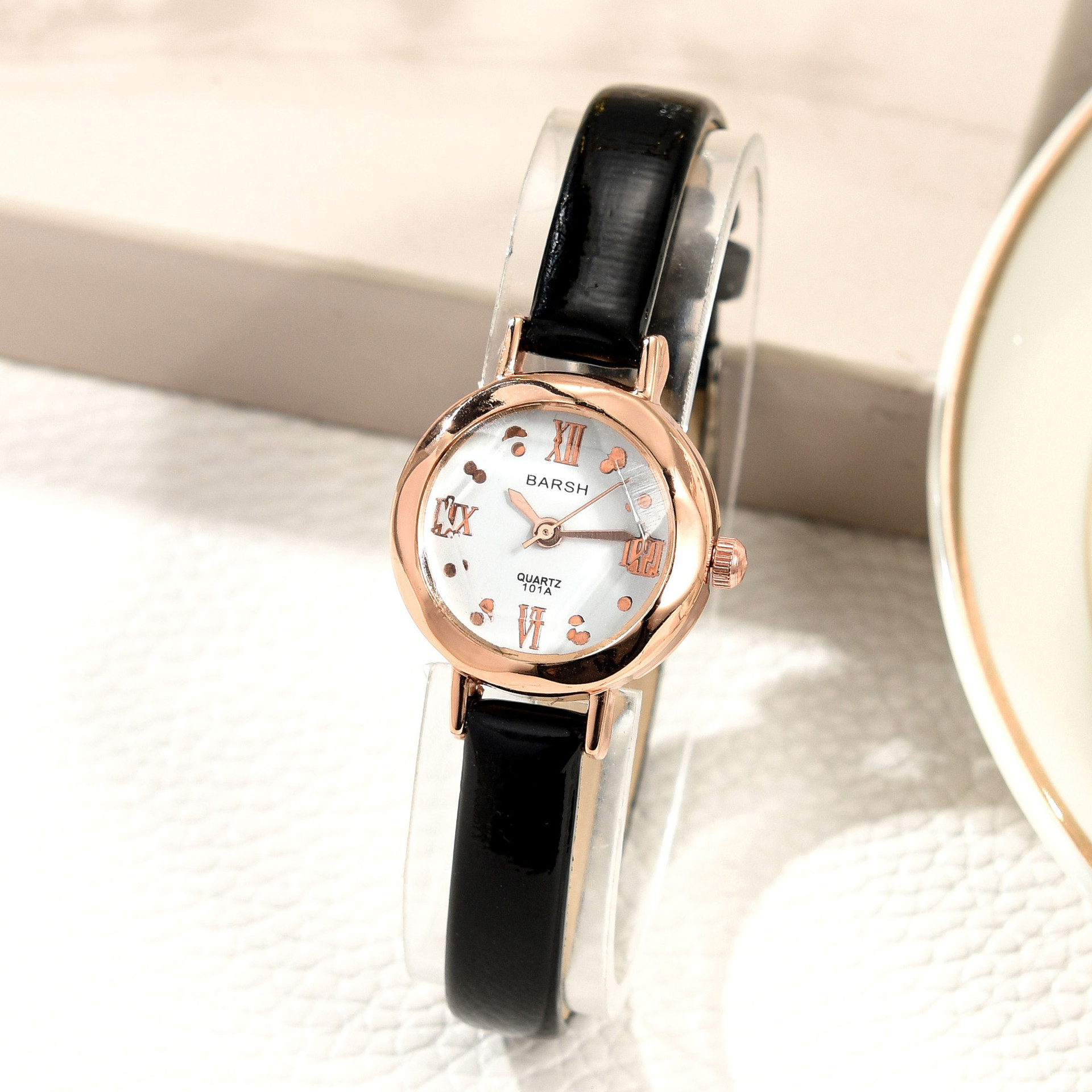 New Style Fashionable Small Dial Women's Watch Women's Instagram Style Niche Belt Electronic Life Waterproof Quartz Watch