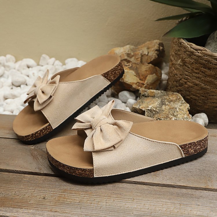 High-Quality Slippers That Provide Warm Comfort for Your Feet Flat Rubber Sole