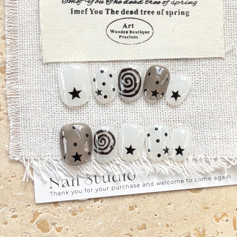 Purely Handmade Wearable Nails with Black and White Dots and Swirls, Niche Ins High-End Whitening Xiaohongshu Popular Nail Art Wholesale Purely Handmade Wearable Nails with Black and White Dots and Swirls, Niche Ins High-End Whitening Xiaohongshu Popular Nail Art Wholesale