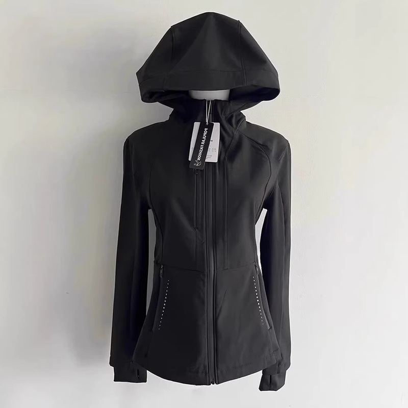 Slim-Fit and Slimming Women's Softshell Jacket, New Style, Waist-Cinching, Long-Sleeve, Windproof Yoga Wear, Autumn and Winter Thickened Top