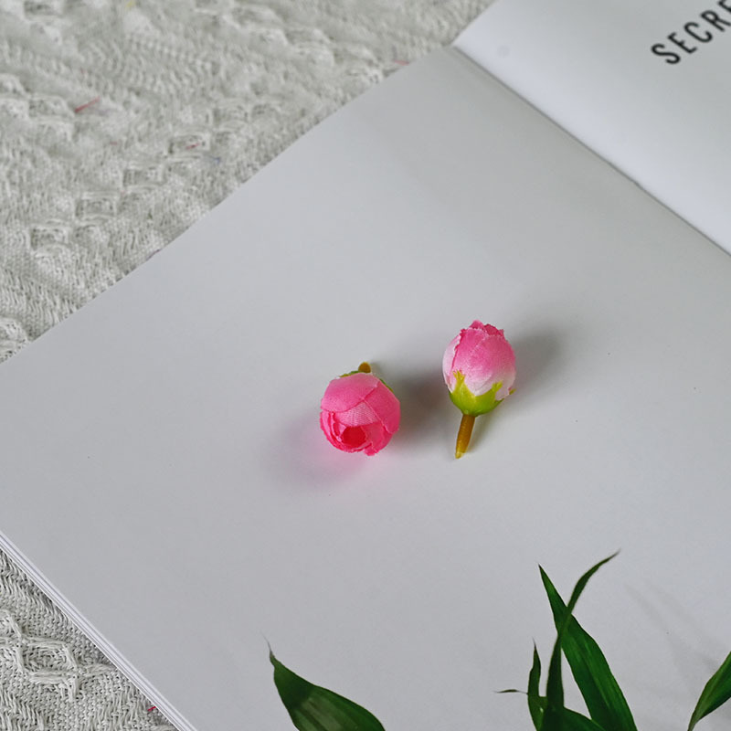 Simulación mini pulgar brotes de rosas brotes de estrellas hechos a mano DIY guirlanda caja de dulces flor de pecho decoración de boda flores de seda