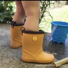 日本儿童雨鞋幼儿园宝宝男童女孩学生轻便中筒雨靴防滑中小童水鞋