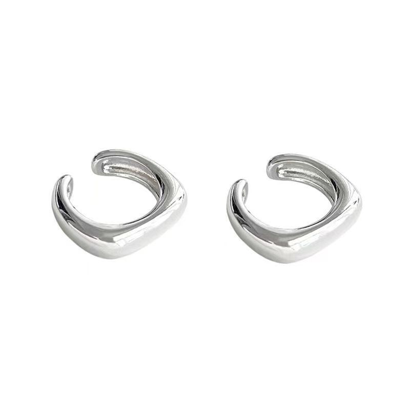 Clip de hueso de oreja brillante simple diseño de nicho clip de oreja versátil en forma de U sin pendientes personalizados de niña linda femenina perforada