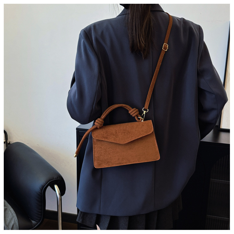 232g Weight Synthetic Leather Lining Material Magnetic Buckle Closure Type Single Shoulder Strap, Top Handle Strap Type Crossbody Bag Bags Type Casual, Daily, Shopping Occasion Pu Leather Material Solid Color Pattern All Seasons Season Women's Gender Basic Style Square Shape Women's Pu Leather Solid Color Basic Square Magnetic Buckle Crossbody Bag 10