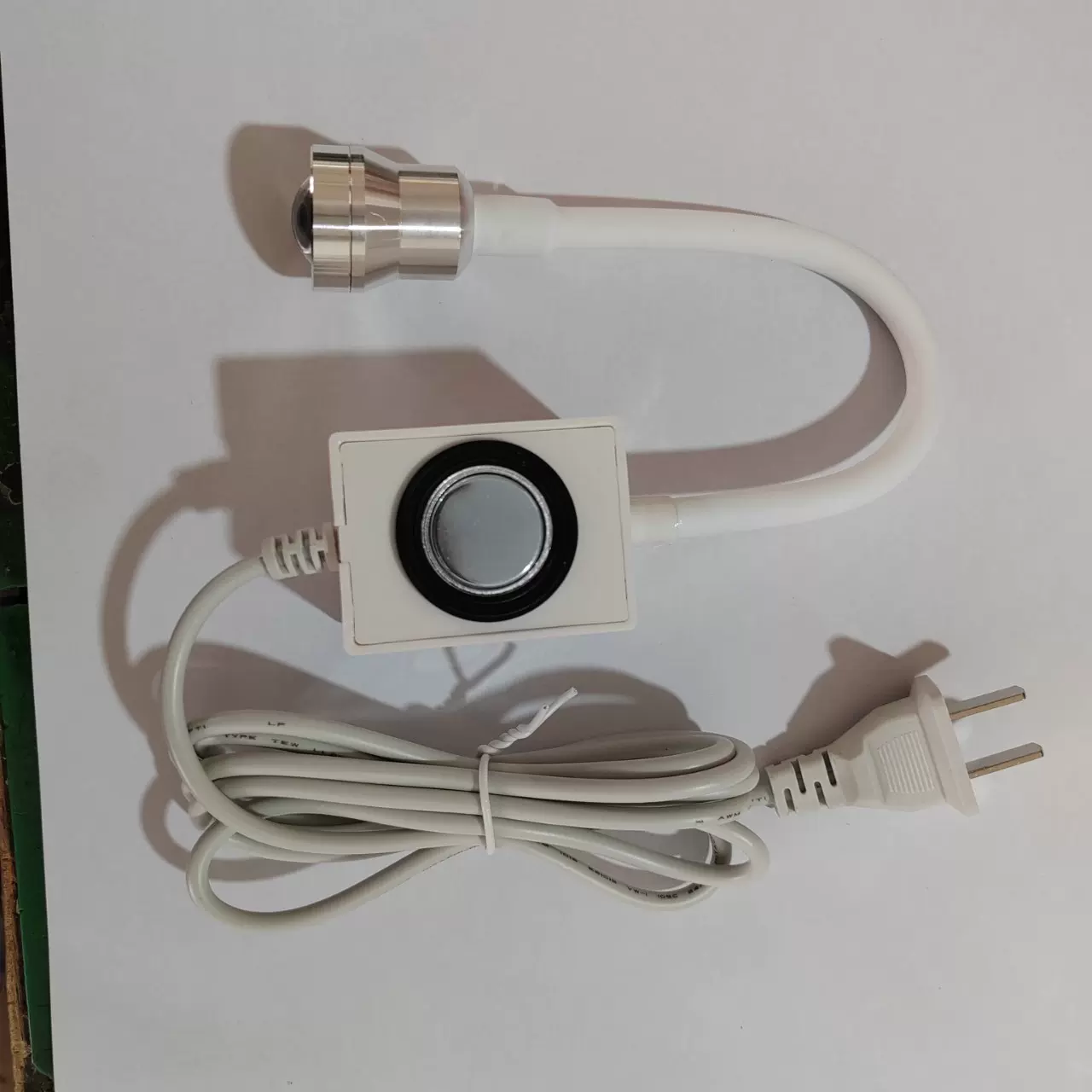 LED高清紫光荧光灯缝纫机灯强磁衣车灯平车灯LED高亮双色小台灯