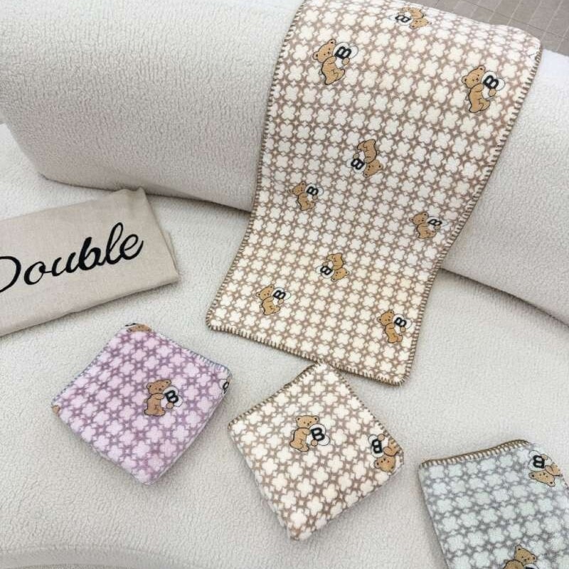 New Style Towel, Cute and Non-Shedding, Animal Cartoon Face Towel, Quick-Drying, Water-Absorbent, Soft, High-Quality, Embroidered, Couple's Set New Style Towel, Cute and Non-Shedding, Animal Cartoon Face Towel, Quick-Drying, Water-Absorbent, Soft, High-Quality, Embroidered, Couple's Set