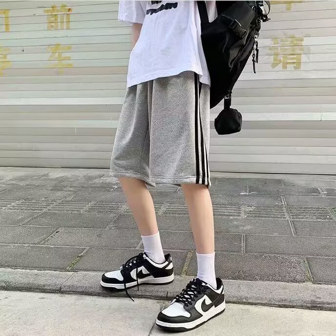 High-Quality Striped Shorts for Men, 2024 Summer Korean Style, Loose Casual Sports Trendy Fashion Outerwear Five-Point Shorts