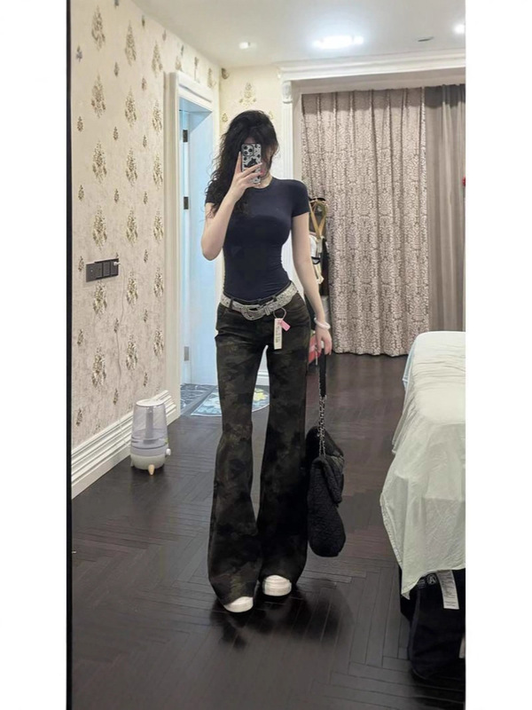 アメリカンホットガールローウエスト迷彩マイクロフレアジーンズ女性用秋の新しいレトロスリムドレープノンフィットフレアパンツ|undefined