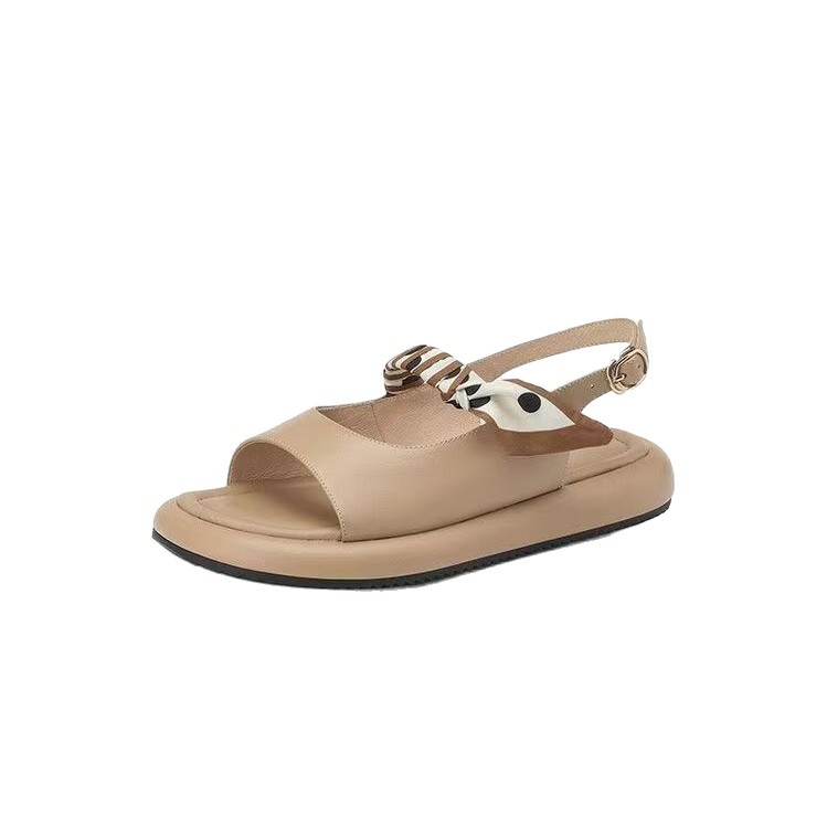 Sandalias de viento francés para mujeres 2026 verano nuevas zapatillas de hadas frías para usar arena de playa con una base gruesa sensación de pisar sandalias planas