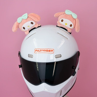 Helmet Decoration Doll Doll Motorcycle Motosiklet dəbilqələri - a-pair-of-melody-without-helmet