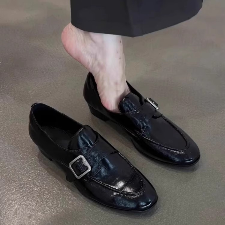 Ready Stock~ British Style Belt Buckle Commuter Loafers for Women, Summer Soft Leather Chunky Heel Slip-On Shoes