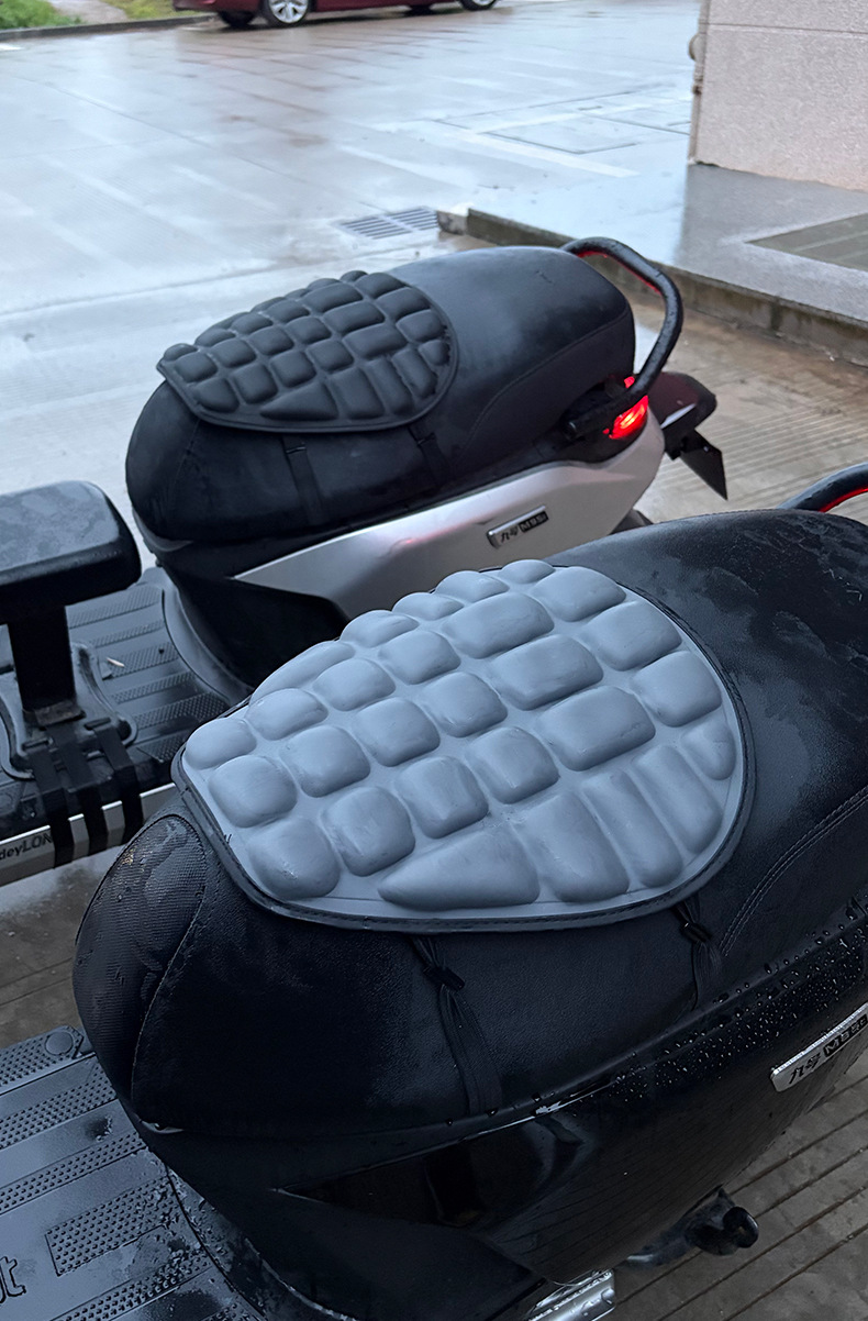 Motorcycle Shock-Absorbing Seat Cushion No. 9 Cooling and Breathable Rider Motorcycle Shock-Absorbing Seat Thickened Pedal Soft Elastic Anti-Slip Seat Cushion