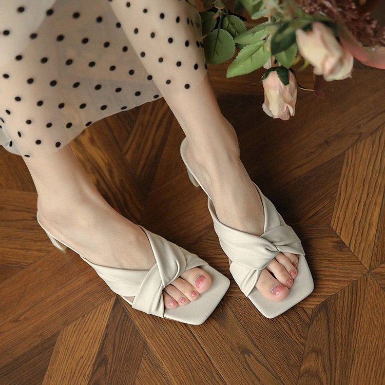 Macaron Flip-Flops 1