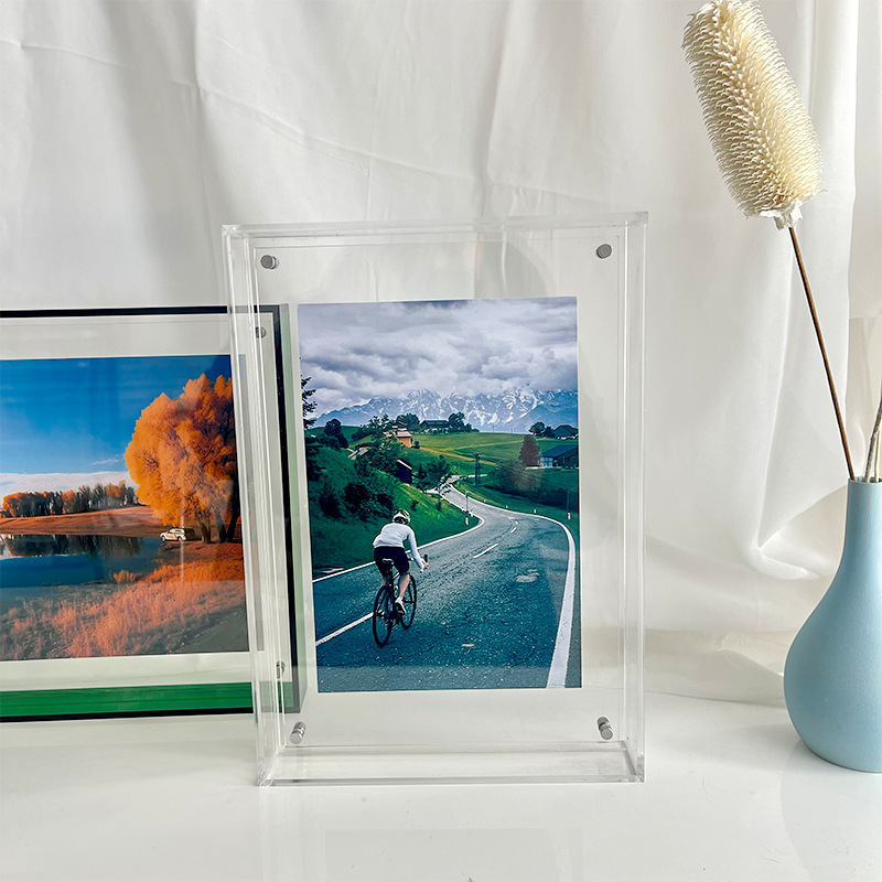 Acrylic Transparent Colorful Edge Suspended Photo Frame Table Transparent Crystal Glass Photo Frame Table Creative Picture Frame Simple Acrylic Transparent Colorful Edge Suspended Photo Frame Table Transparent Crystal Glass Photo Frame Table Creative Picture Frame Simple