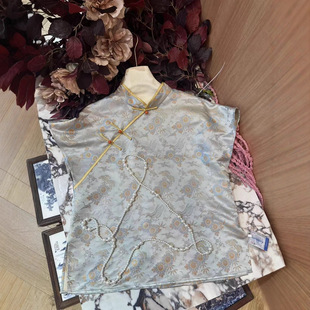 New Chinese-Style High-End Silk Brocade Jacquard Asymmetrical Top with Traditional Chinese-Style Buttons, Niche Youthful and Elegant Short-Sleeve T-Shirt