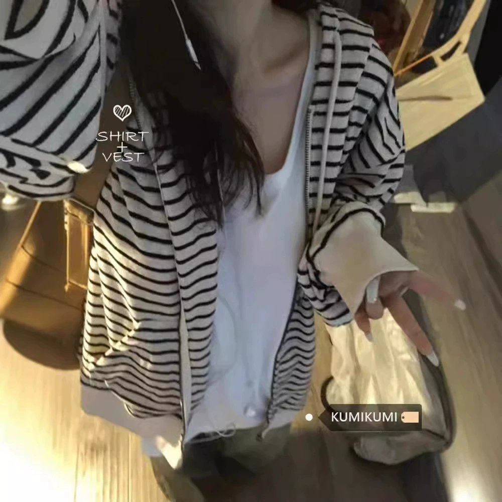 Американский ленивый кардиган в полоску свитер куртка женская весна осень зима 2024 новый свободный с капюшоном chic гонконгский стиль топ