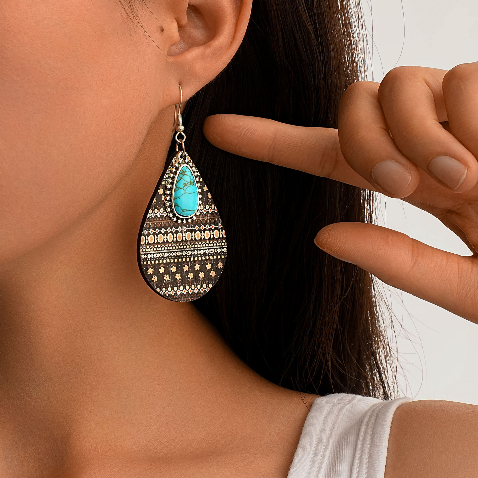Retro wooden turquoise earrings drop-shaped