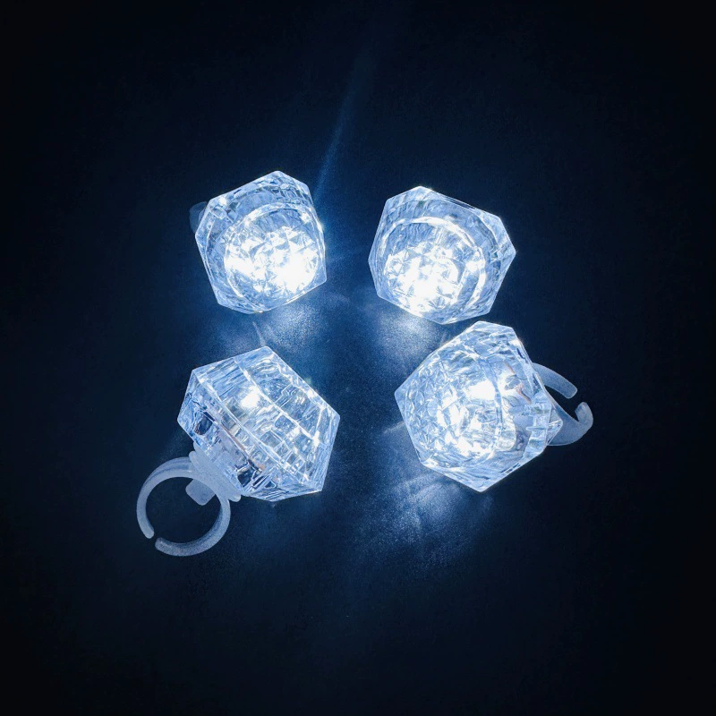 LED цветной кольцевой свет с имитацией бриллианта, светящийся пальцевой свет для концертов, вечеринки, поддержка внимания, светящийся кольцо-лампа