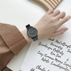Academic forest-style retro women's watch, niche design for primary and secondary school students, Instagram-inspired minimalist couple's watch