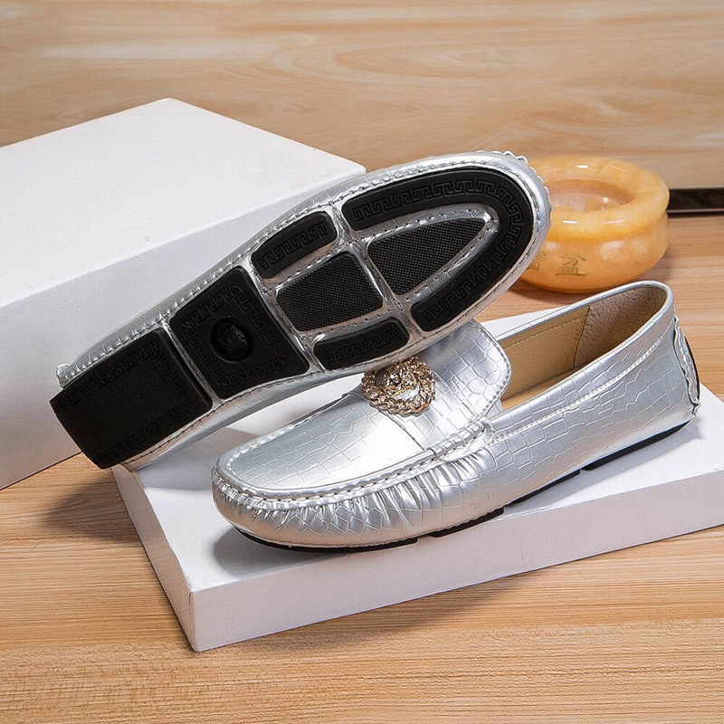 Zapatos Doudou para hombre 2024 verano nuevo estilo zapatos de hombre de suela blanda punta redonda conducción antideslizante zapatos de cuero casuales zapatos perezosos de un pie