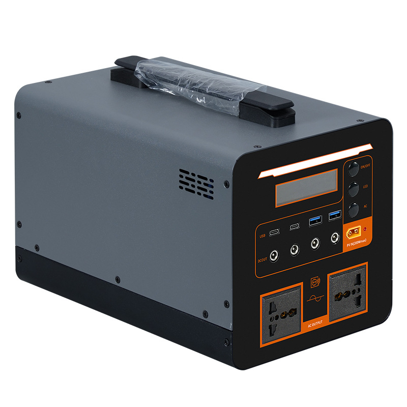 Batería de litio de almacenamiento de energía estándar estadounidense de 110V dedicada en Taiwán, fuente de alimentación de emergencia móvil al aire libre de alta potencia y gran capacidad