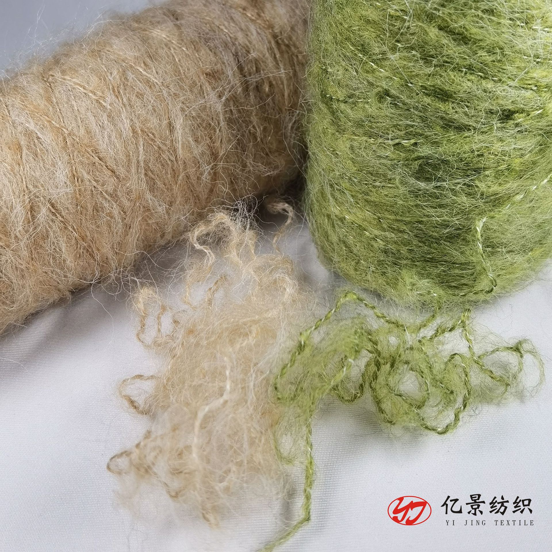 色纺长毛羊驼 5.5支羊驼长毛 15%羊毛26%尼龙55%腈纶4%氨纶花式纱