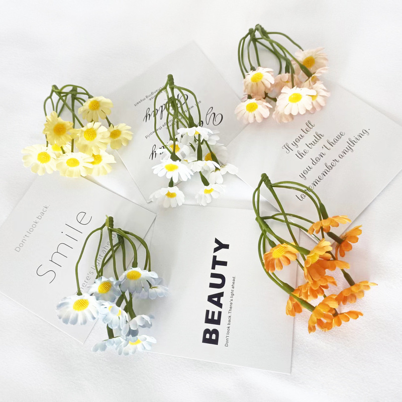 Chamomile Flower String Artificial Small Daisy Flower Gift Box with Flower Headdress to Make DIY Garland Scene Layout Shooting