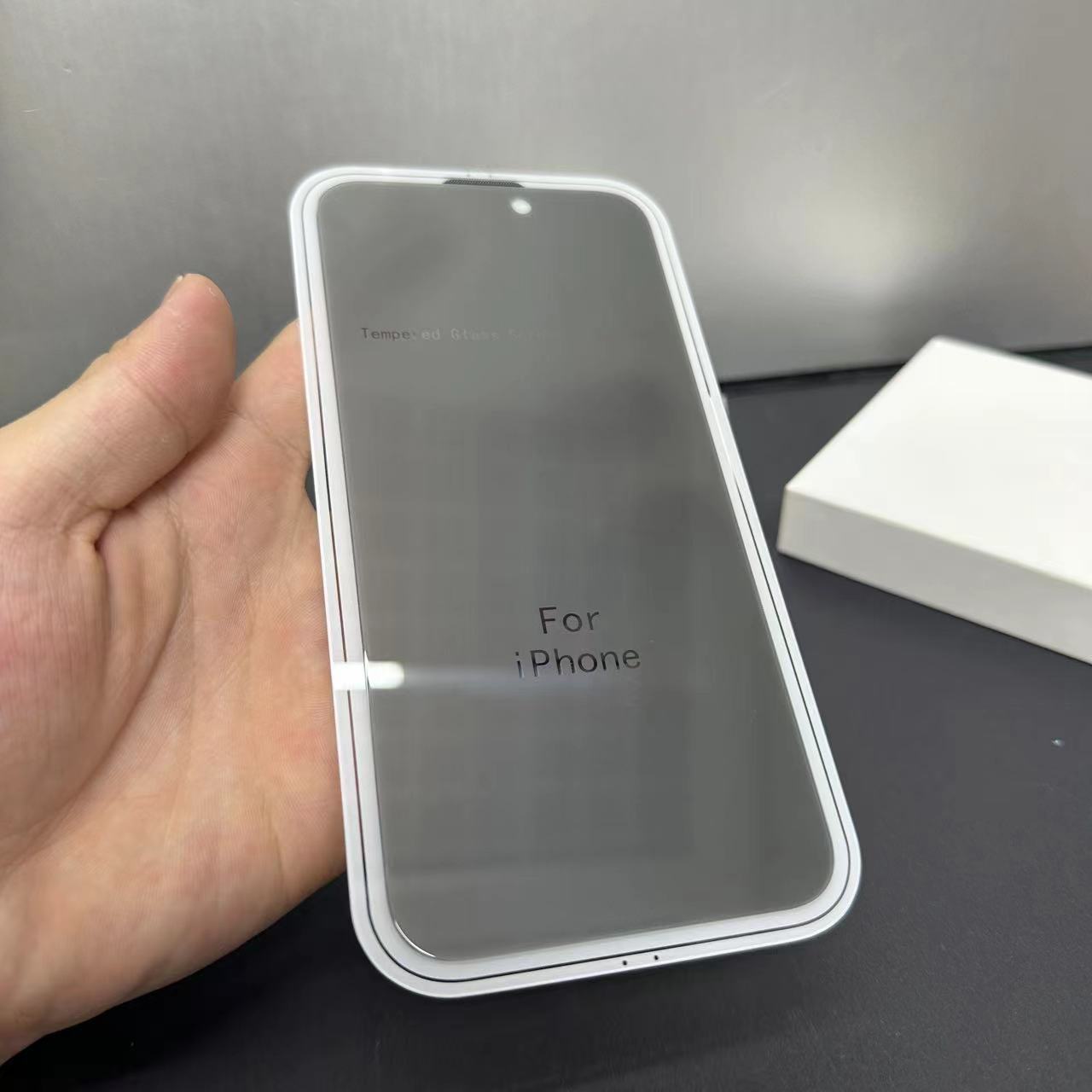 Aplicable a Apple 15 peep-prueba de película templada pantalla completa sin borde negro versión completa cubierta completa con red