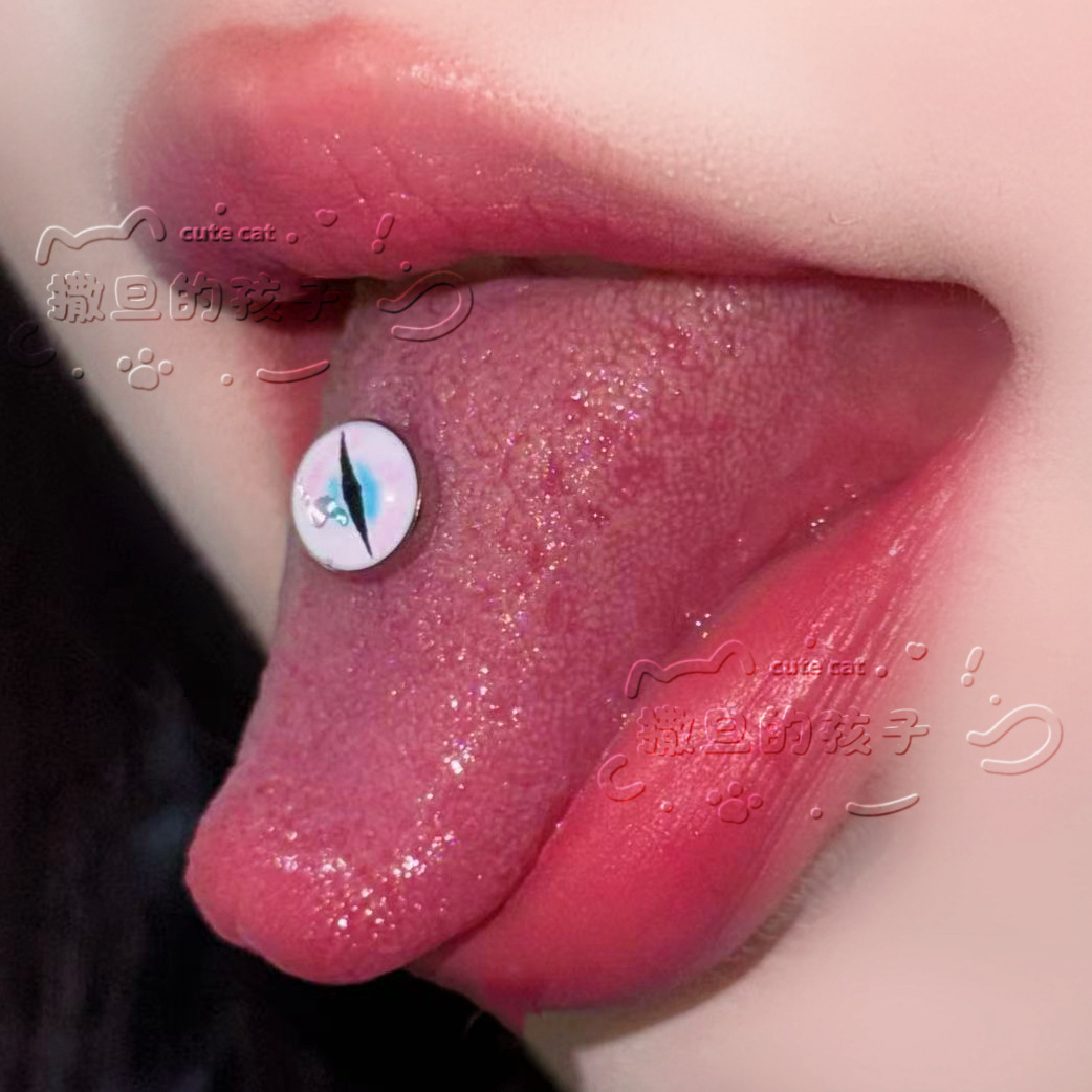 Pointed labret stud close-up product detail