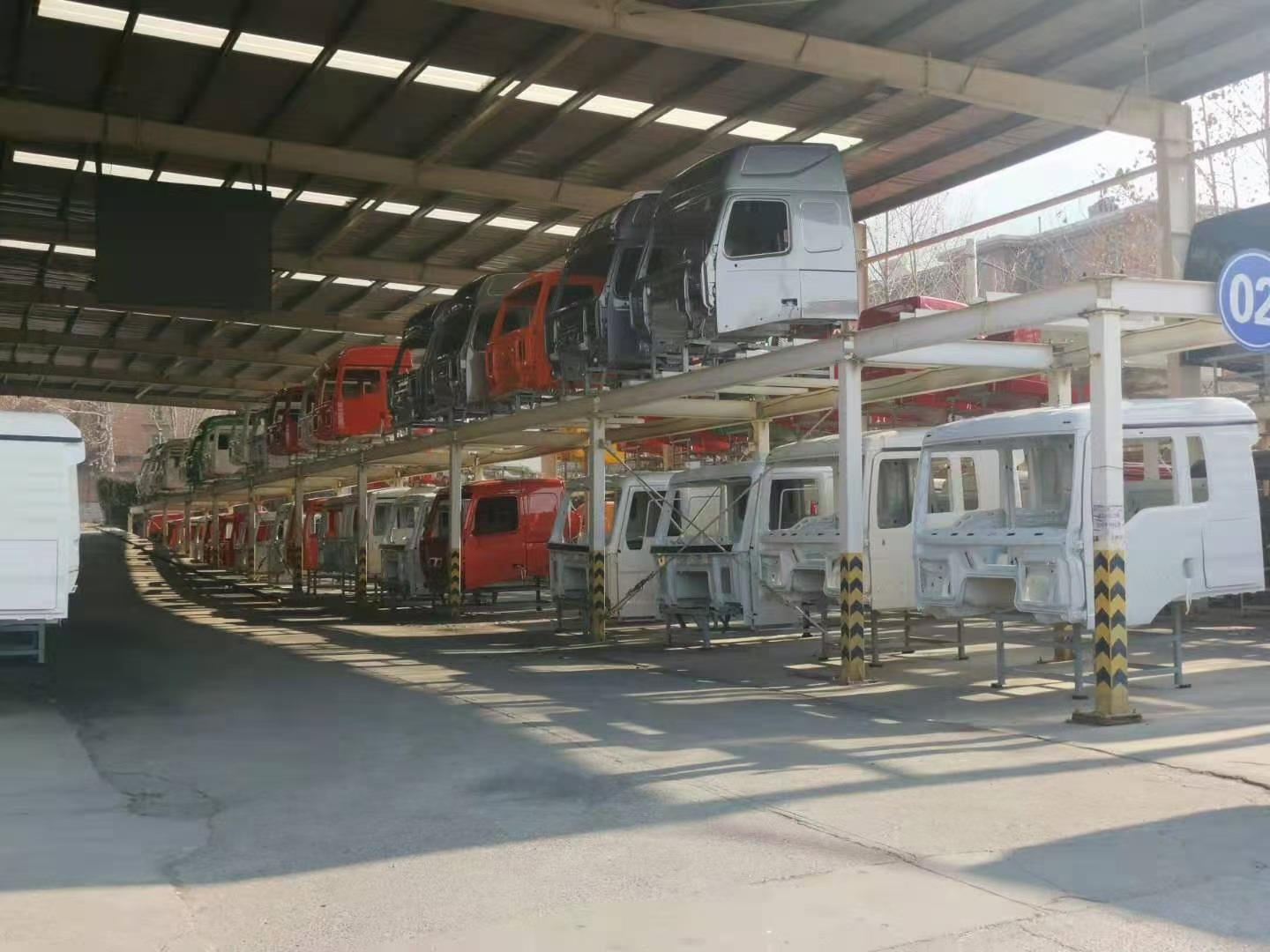 豪沃驾驶室 (16).jpg