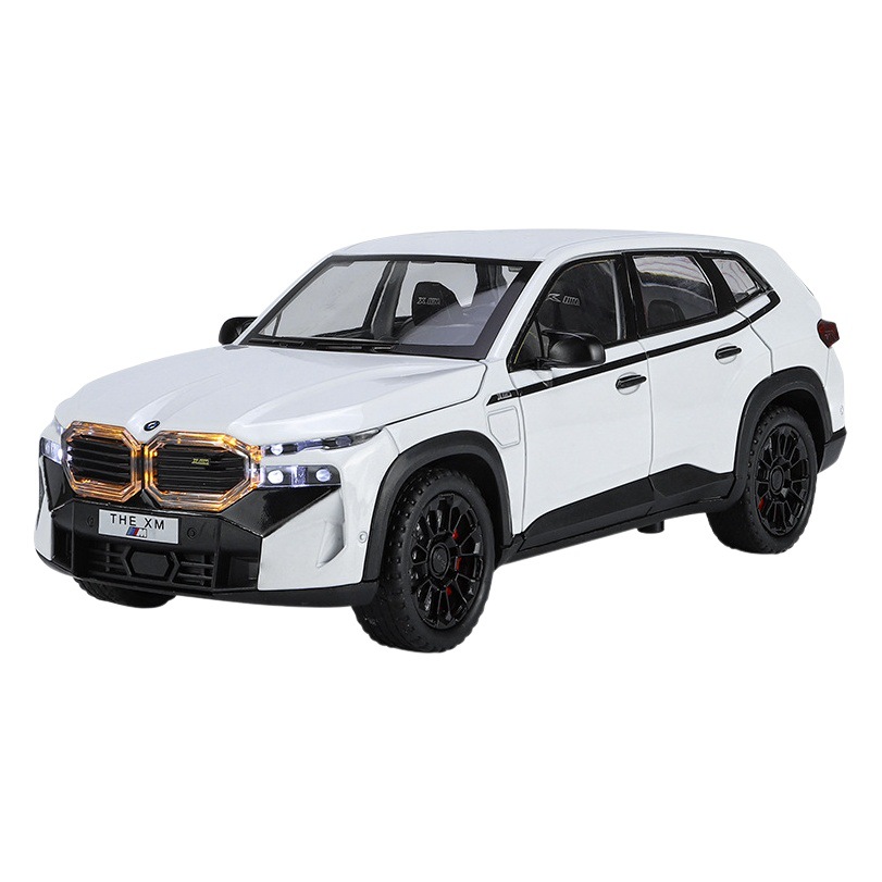 1:24 Ma Zhong Liangju XM Aleación de coche modelo de juguete en línea popular juguete Chenghai juguete al por mayor