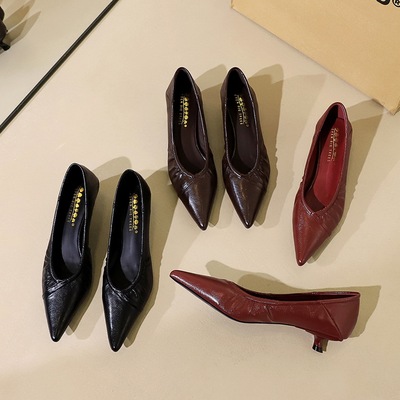 2388-1 Korean version professional temperament low heeled women's shoes pointed shallow mouth fashionable Pana patt