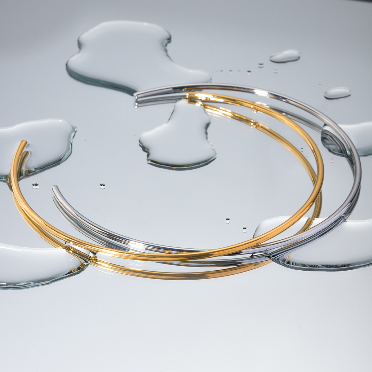 Europeo y americano INS estilo popular personalizado simple 18K oro Acero inoxidable 3mm diámetro de alambre Apertura de alto grado collar joyería para las mujeres