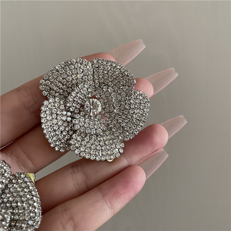 Flower Alloy Rhinestones Diamond Earrings Ear Studs display picture 5