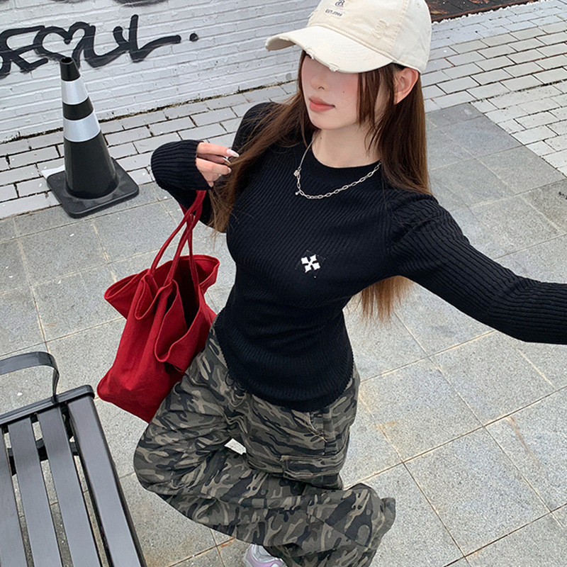燕麦色2025新款早秋长袖打底针织衫女百搭休闲圆领正肩修身上衣|undefined