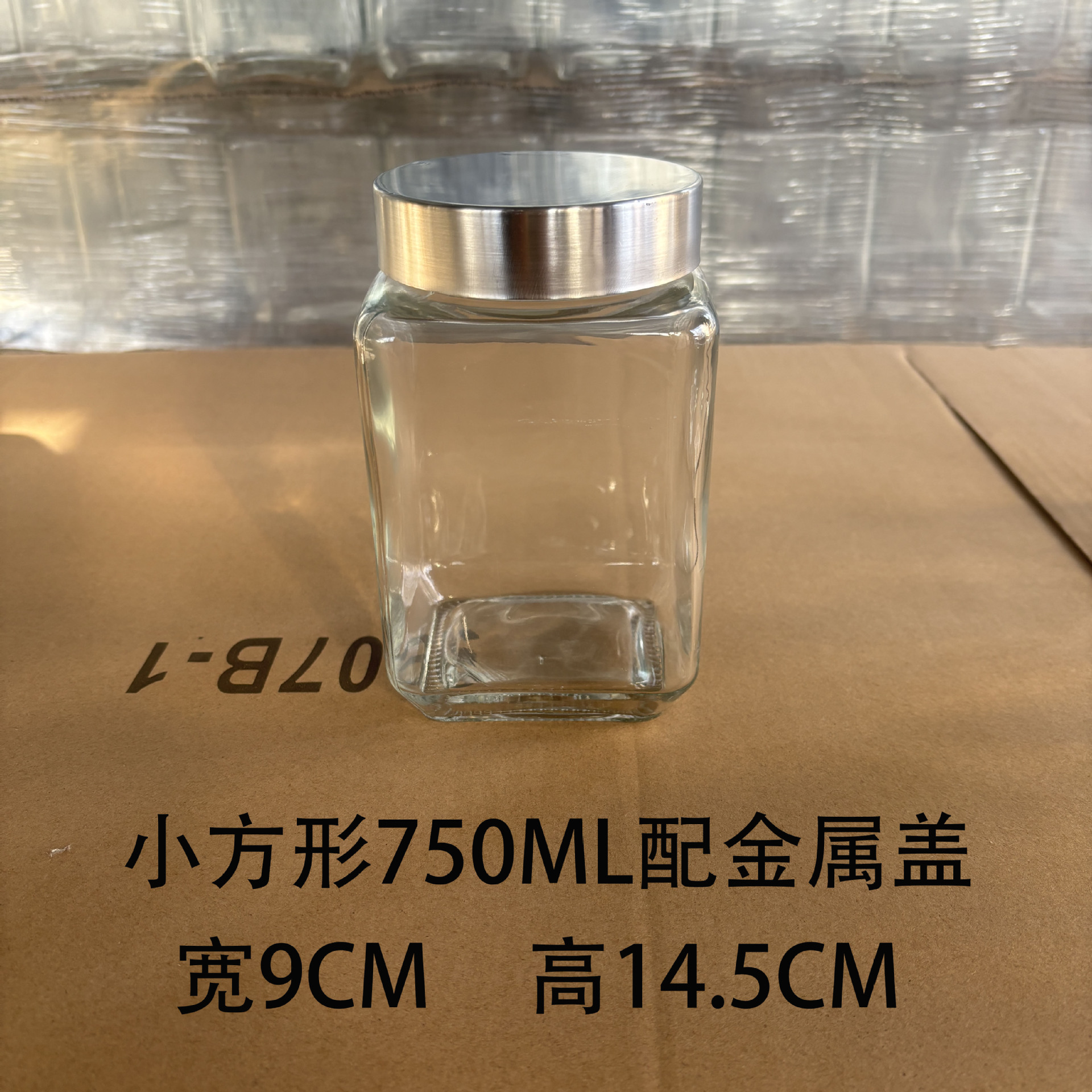 Square, 750 ml