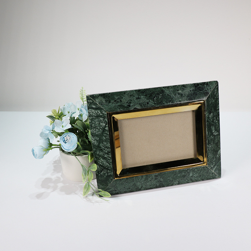 �ִ���Լ��ɫ����ʯ����̨������6��7��Ƶ�ߵ��������Ұڼ�