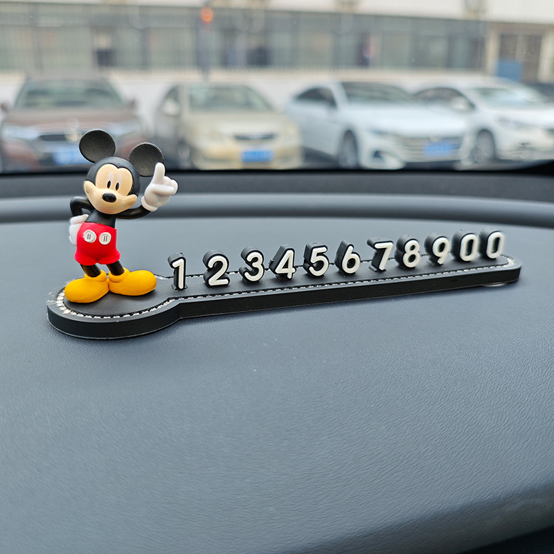 "Espera un minuto" señal de estacionamiento de Mickey Diamond