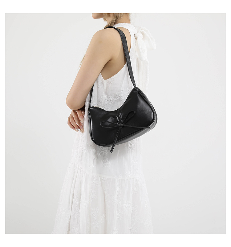 This is a trendy and fashionable single-shoulder crossbody bag with a simple bow design for women's 2024 autumn and winter collection undefined
